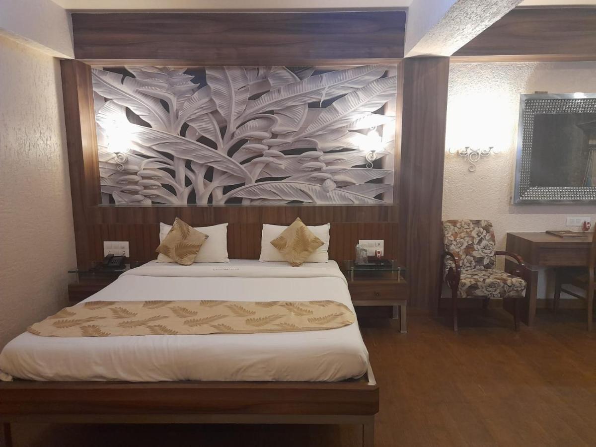 Hotel Mayur By Wb Inn Ulhasnagar Bagian luar foto